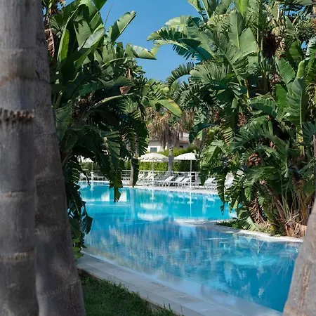 Hotel Vascellero Club 4*