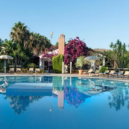 Hotel Vascellero Club 4*