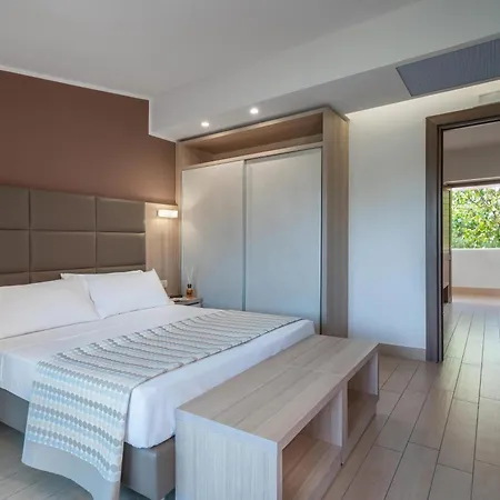 Hotel Vascellero Club
