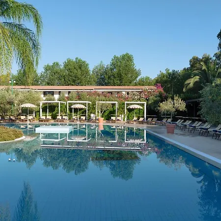 Hotel Vascellero Club