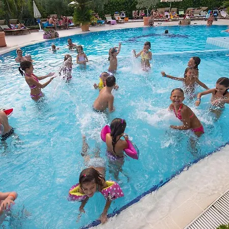 Vascellero Club Hotel 4*