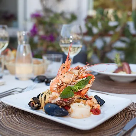 Hotel Vascellero Club 4*