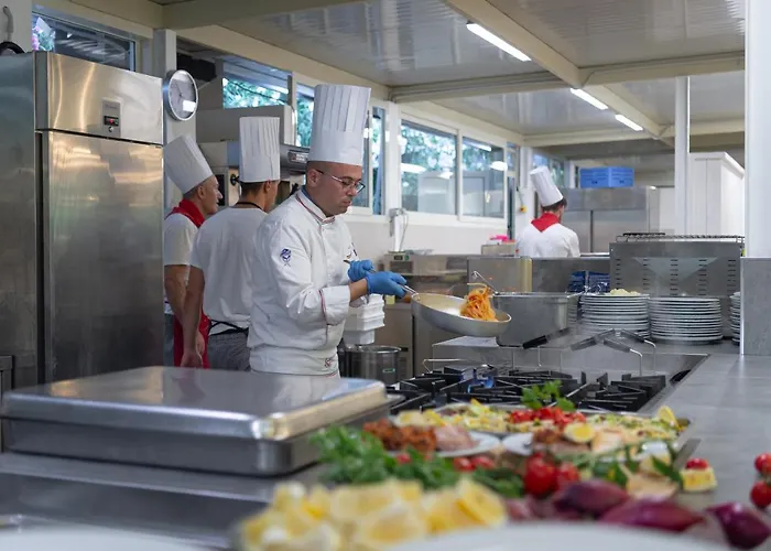 Vascellero Club Hotel 4*