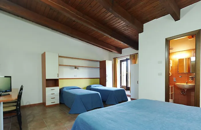 Hotel Vascellero Club 4*